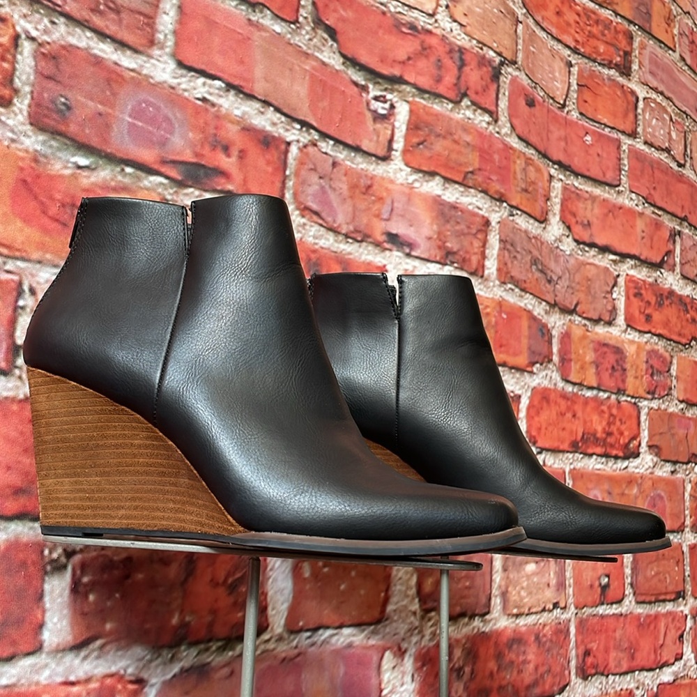 Black Faux Leather Korks by Kork-Ease Nordstrom Oliana Wedge Ankle Booties